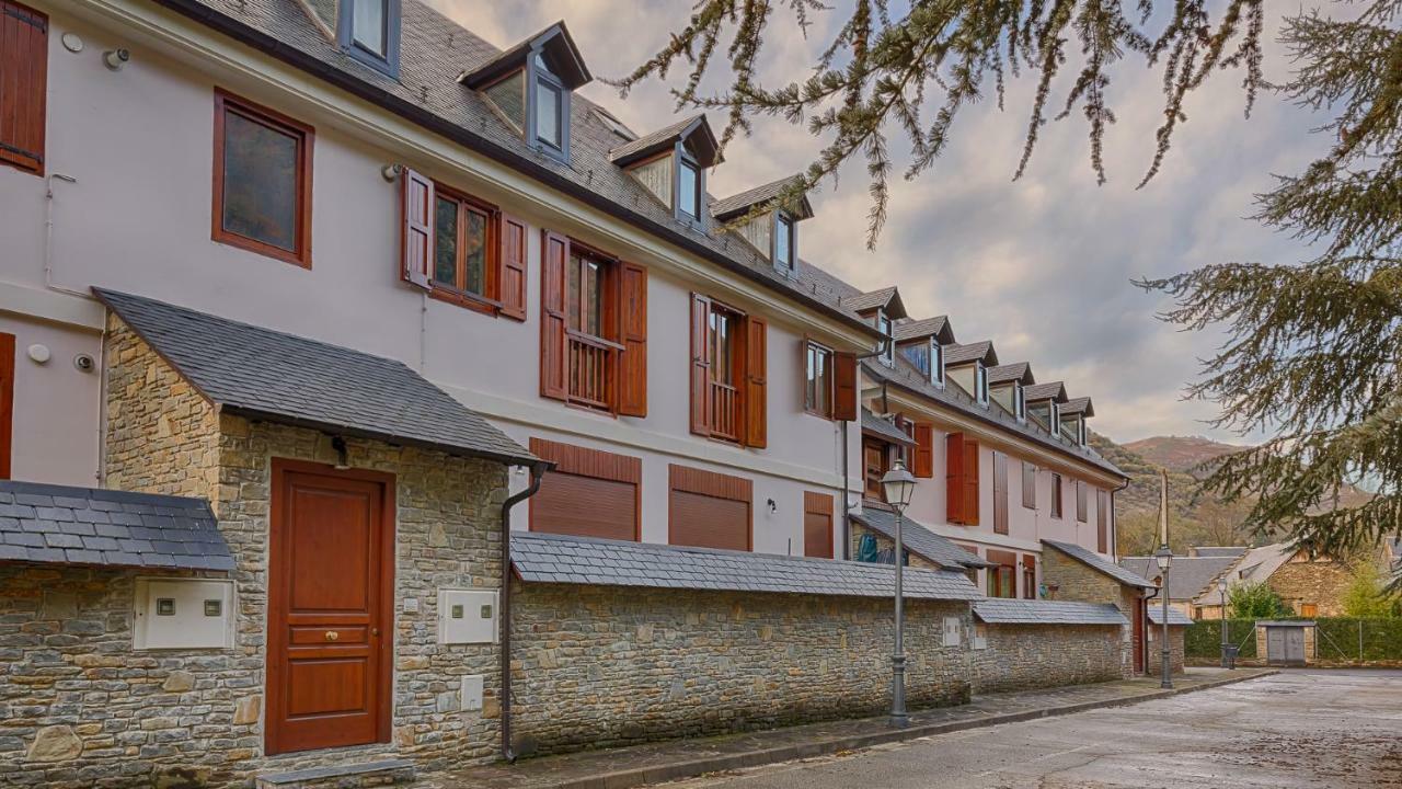 Apartmán Saplan Real Estate Montlude Les Exteriér fotografie