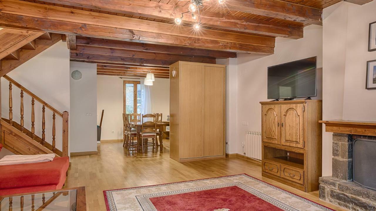 Apartmán Saplan Real Estate Montlude Les Exteriér fotografie